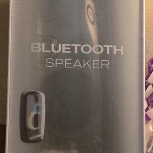 Black Bluetooth Speaker